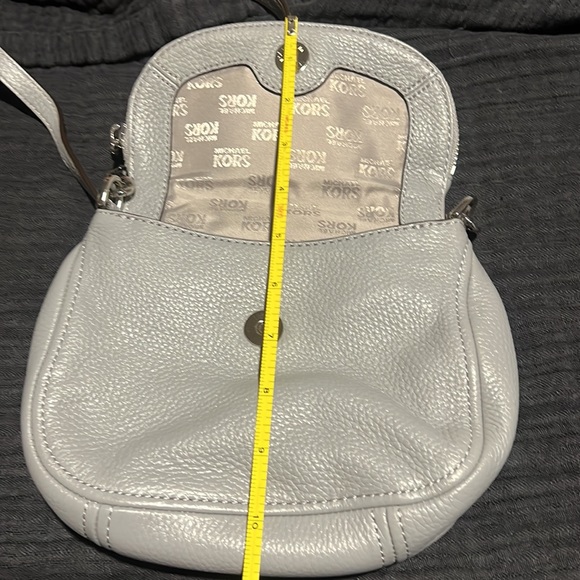 Michael Kors small Bedford crossbody in Gray - Picture 9 of 11